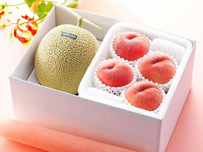 マスクメロンと桃【商品引換券】【即納商品】【産地直送品】【7月上旬